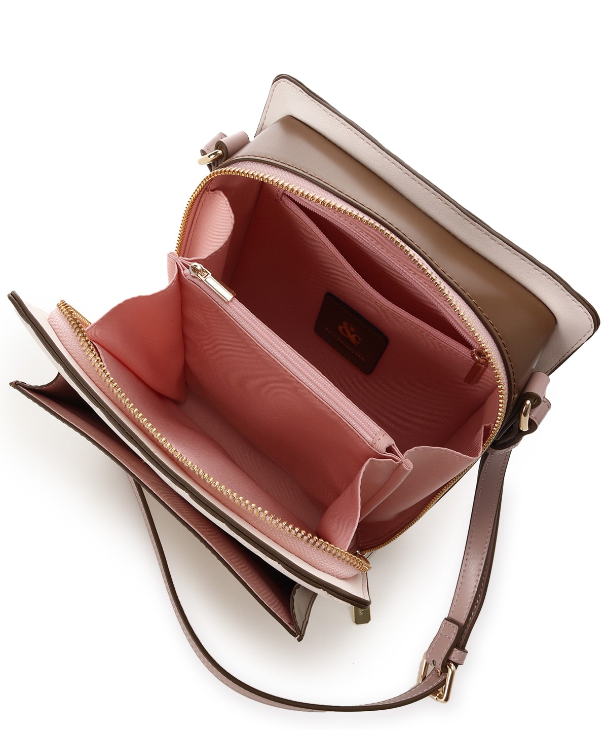 型押しモノグラム スクエアショルダーバッグ