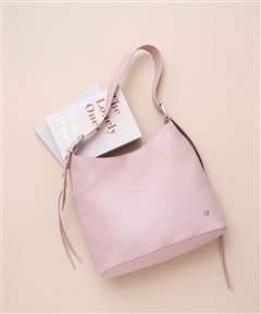 ピンクベージュ