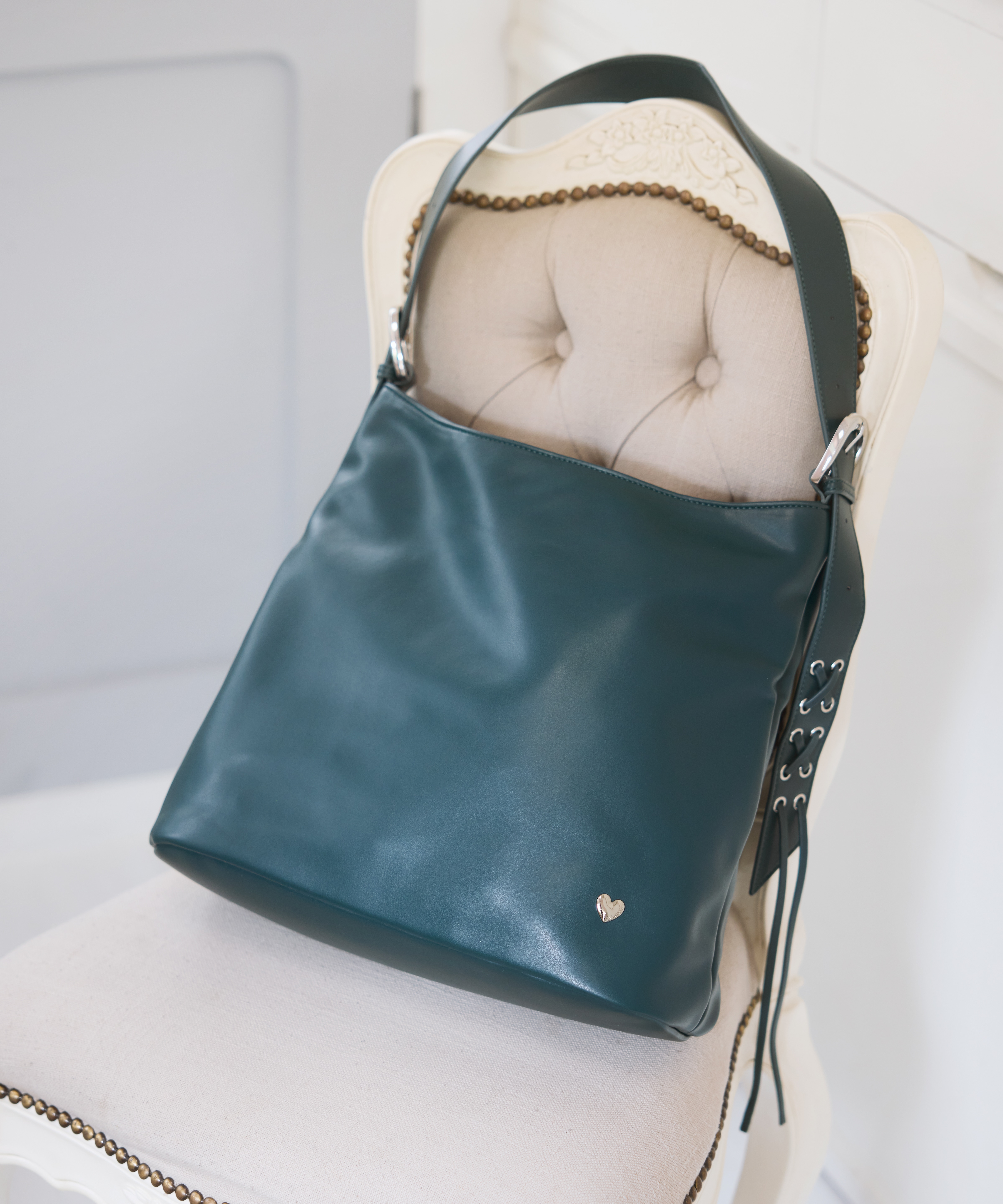 ワイドベルトワンショルダーソフトバッグ