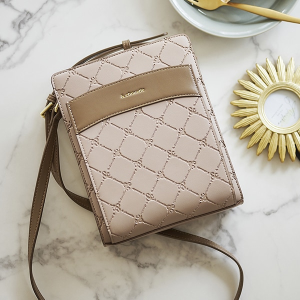 ショルダーバッグ